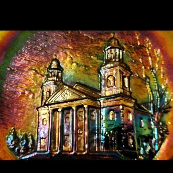 Vintage Fenton Carvinal Glass Christmas 1972 "The Two Horned Church" - Picture 8 of 8